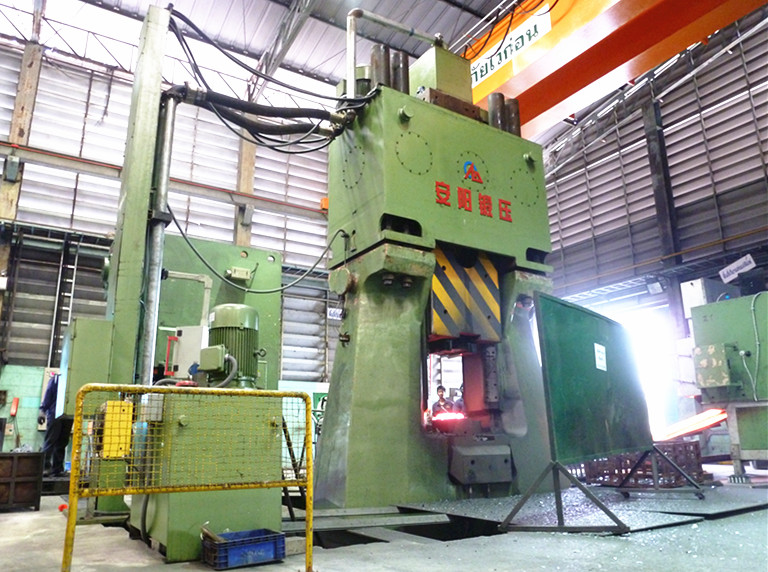 100kj Programable control closed die forging hammer machine in Thailand