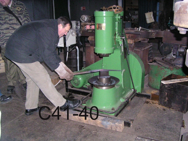 C41-40kg artist blacksmith forging hammer in Czech