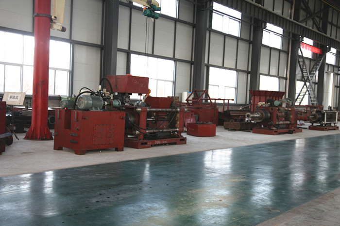 hydraulic briquetting machine assembly