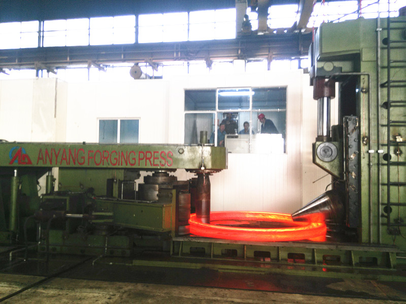 horizontal ring rolling machine