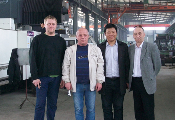 Russian customer visit our company