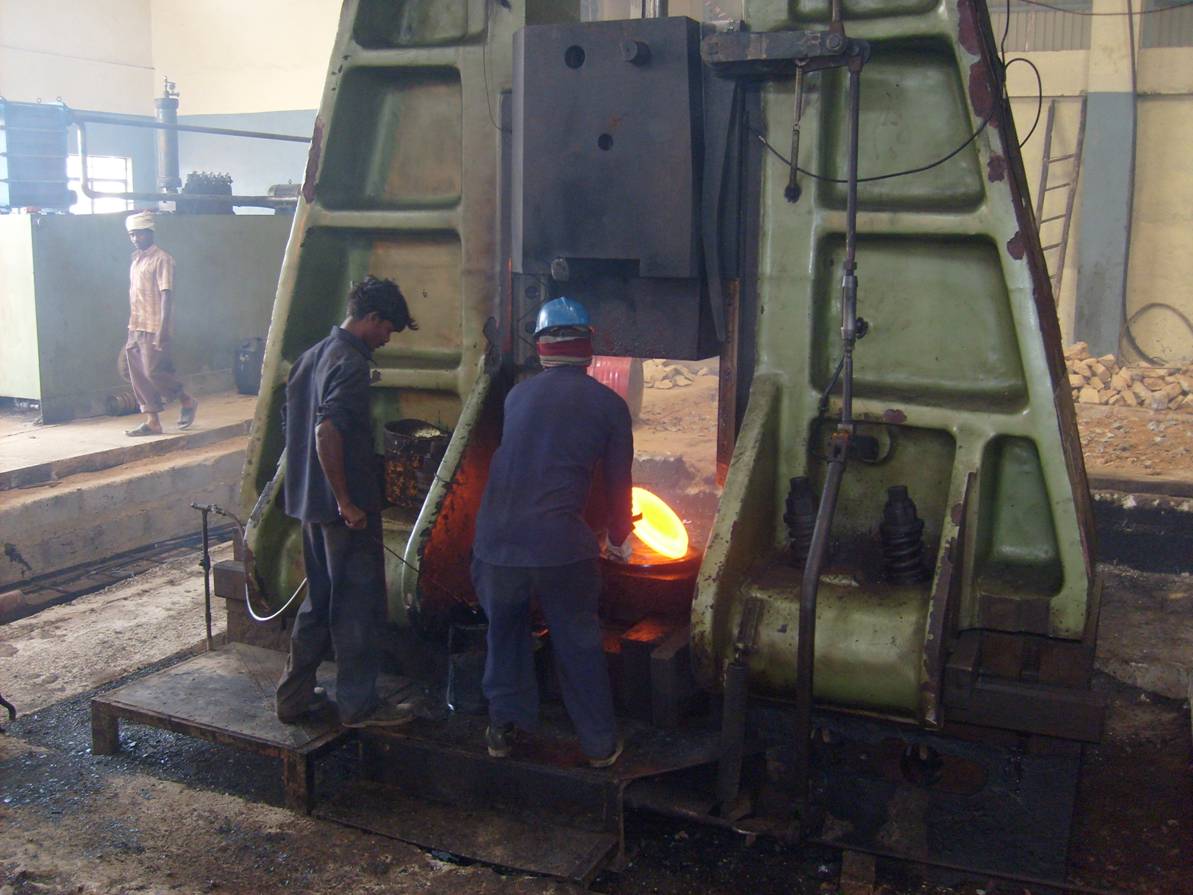 C86-125kj(5t) closed die forging hydraulic hammer used in India