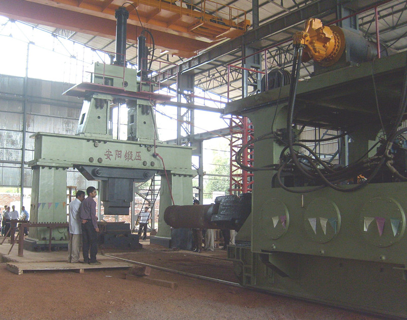 8 ton railbound forging manipualtor in India