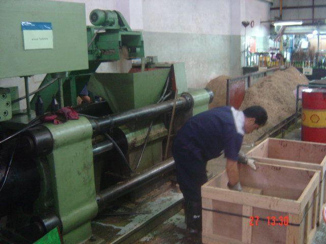Y83-230 metal briquetting machine recycle copper chip in Thailand 