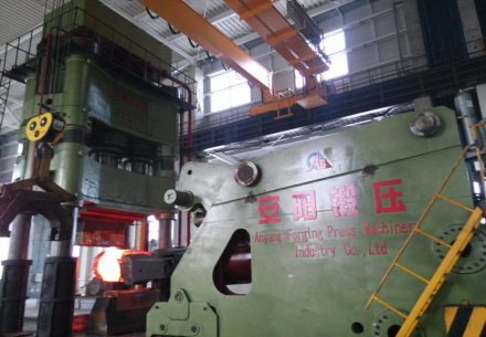 hydraulic forging press