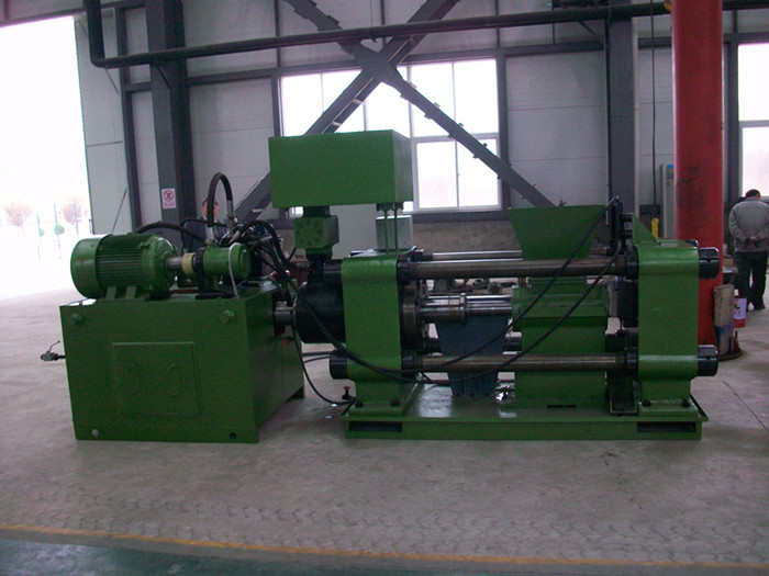 iron cast briquetting machine assembly